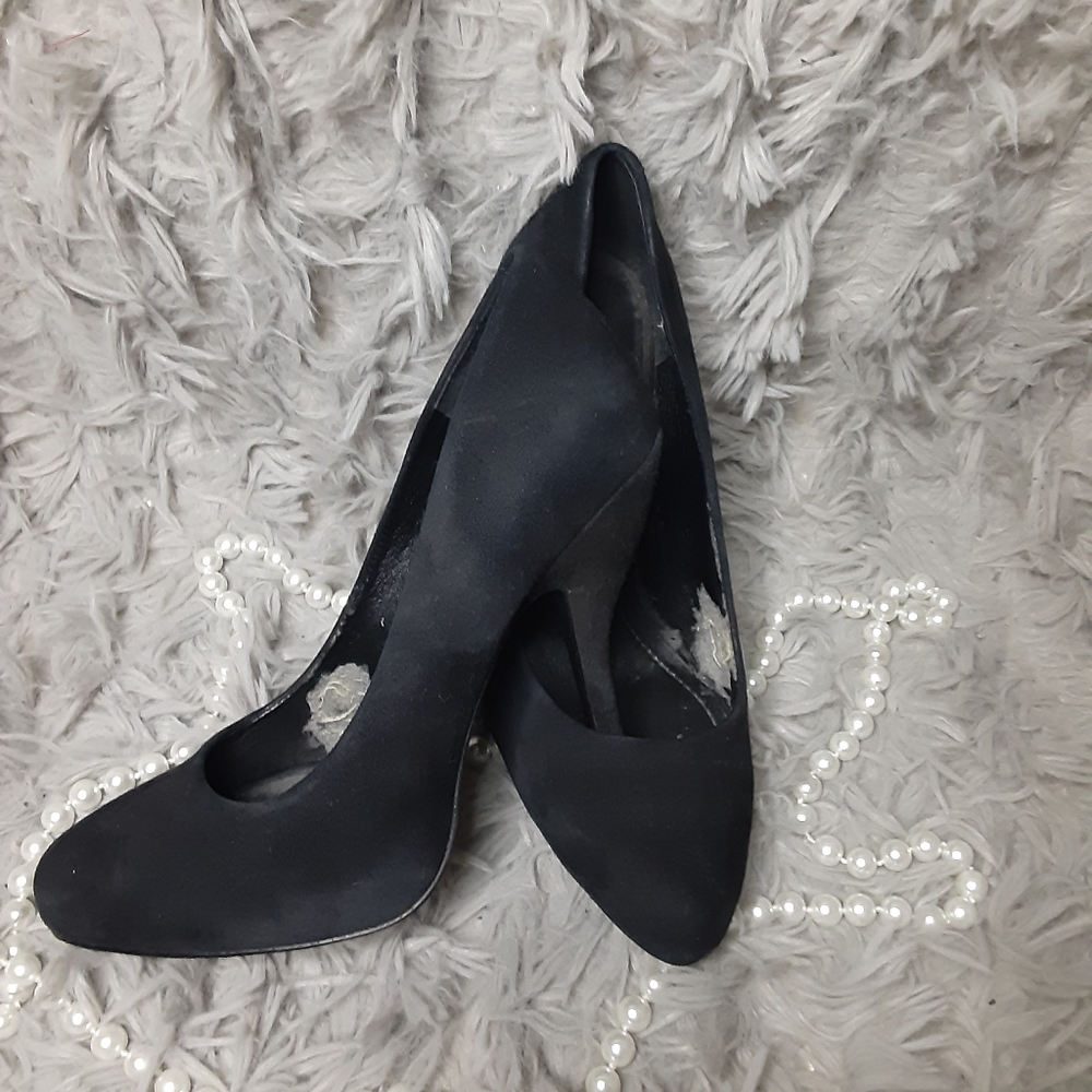 Women's high heeled shoes